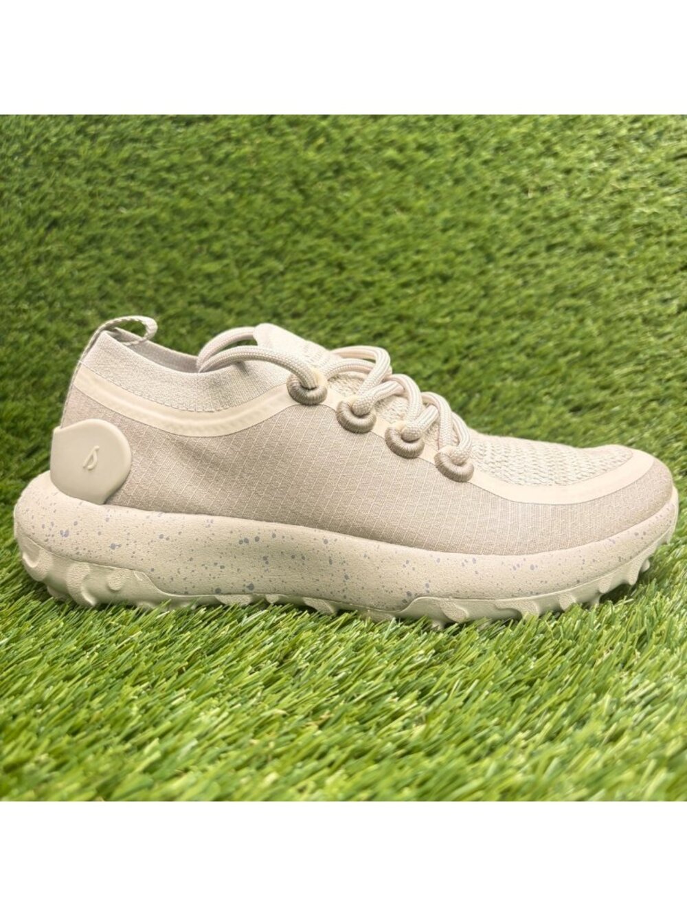 Allbirds Trail Runner SWT Womens Size 7 Beige Athletic Running Shoes Sneakers